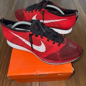 Nike Flyknit Racers